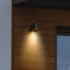 Aplique de pared de exterior Prisma – FORLIGHT – Lámpara moderna negra, Altura: 11 cm, Apto para ambientes salinos