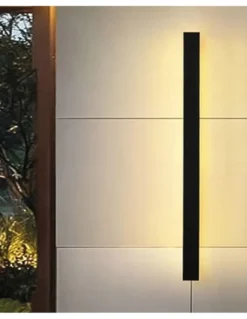 Aplique de pared de exterior Turku - Conalux - Lámpara lineal minimalista LED