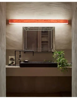 Aplique de pared I Club Slim - LZF - Lámpara de madera lineal