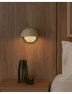 Aplique de pared Matilda - Faro - Lámpara orientable en blanco o negro