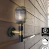 Aplique de pared Norma – Schuller – Lámpara decorativa con tulipa de cristal