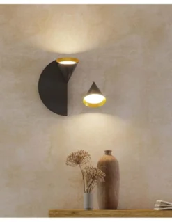 Aplique de pared Rubi – Robin – Lámpara moderna en negro y dorado