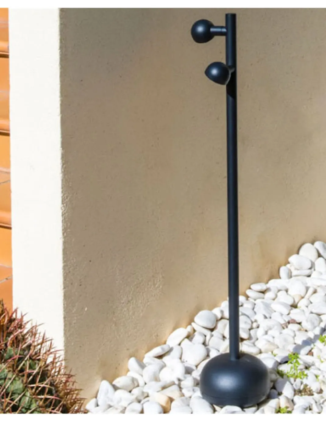 Farola LED de exterior Brot – Faro – Disponible en 2 tamaños, acabado negro