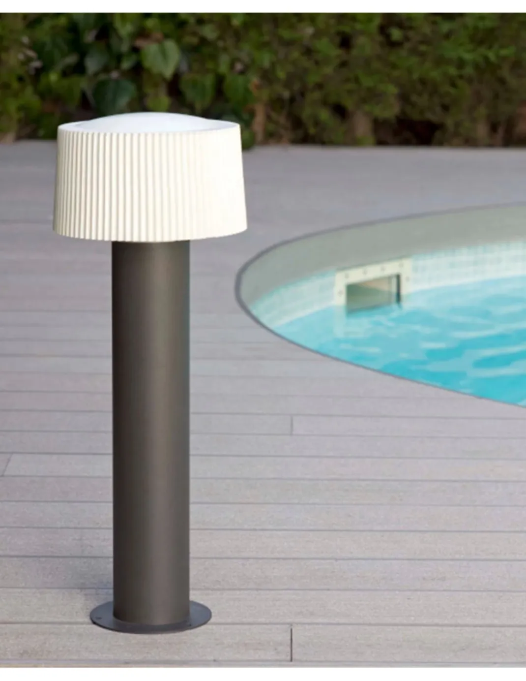 Lámpara baliza de exterior Muffin – Faro – Sobremuro aluminio gris oscuro, 55.9 cm