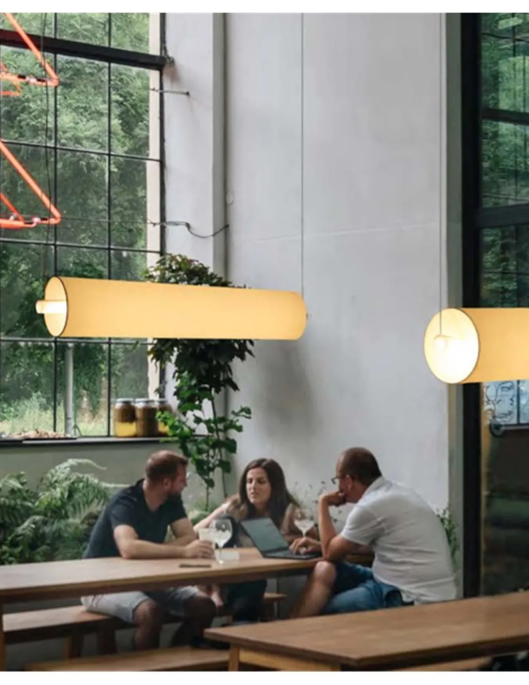 Lámpara colgante Barceloneta Horizontal – Luxcambra – Diseño horizontal 110 cm, pantalla de pergamino