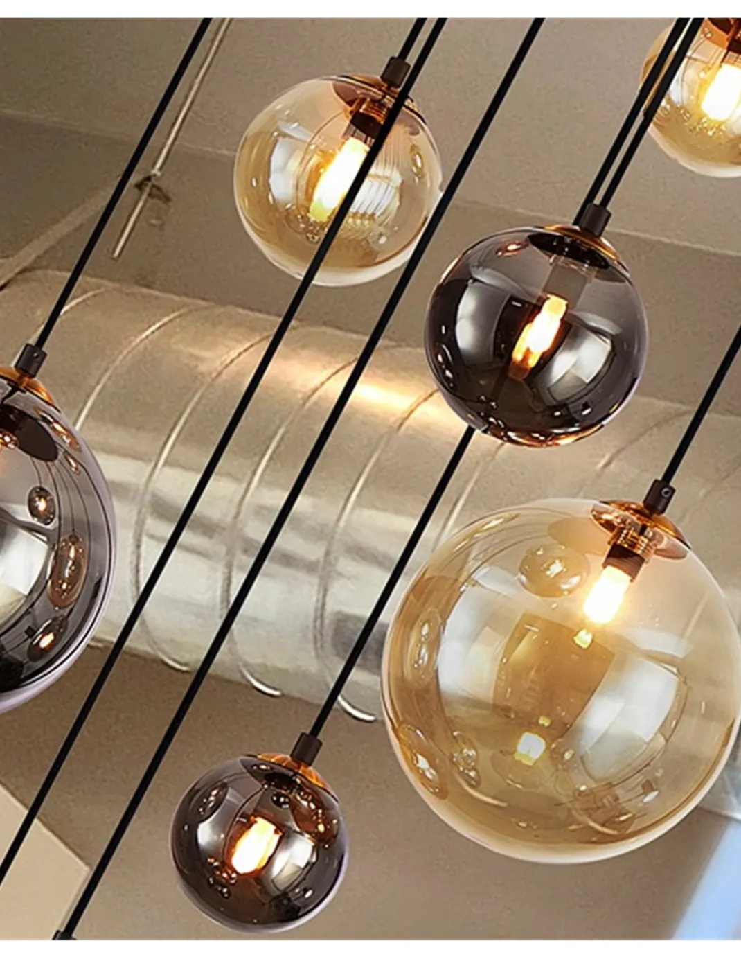 Lámpara colgante Dark – Schuller – Lámpara de 9 luces con tulipas de diferentes tamaños