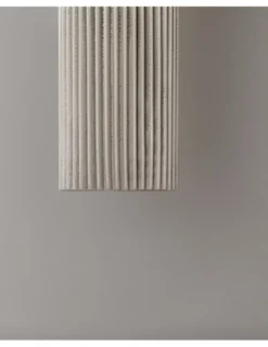 Lámpara colgante Núa - a-emotional light - Diseño vertical de malla metálica disponible en 2 tamaños