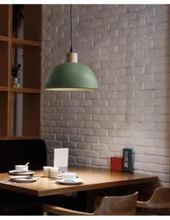 Lámpara colgante Poppol – Massmi – Estructura hierro pintado+detalle madera haya, Cable 1 metro