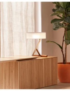 Lámpara de mesa Chicago - Punt Mobles - Estilo nórdico contemporáneo, LED regulable