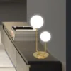 Lámpara de mesa Cosmica – AJP – Diseño decorativo tipo bola