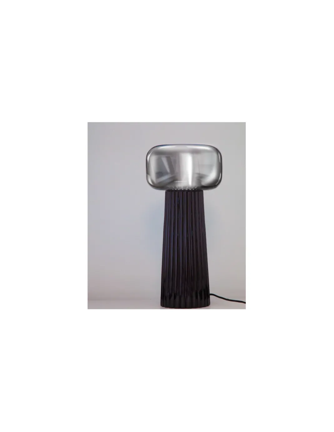Lámpara de mesa de cristal Faro - Mantra - Diseño vintage moderno y sofisticado