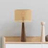 Lámpara de mesa Honorine - IDP Lampshades - Diseño madera y jute