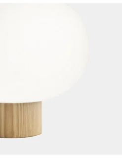 Lámpara de mesa Ilargi - LedsC4 - En madera maciza táctil y regulable