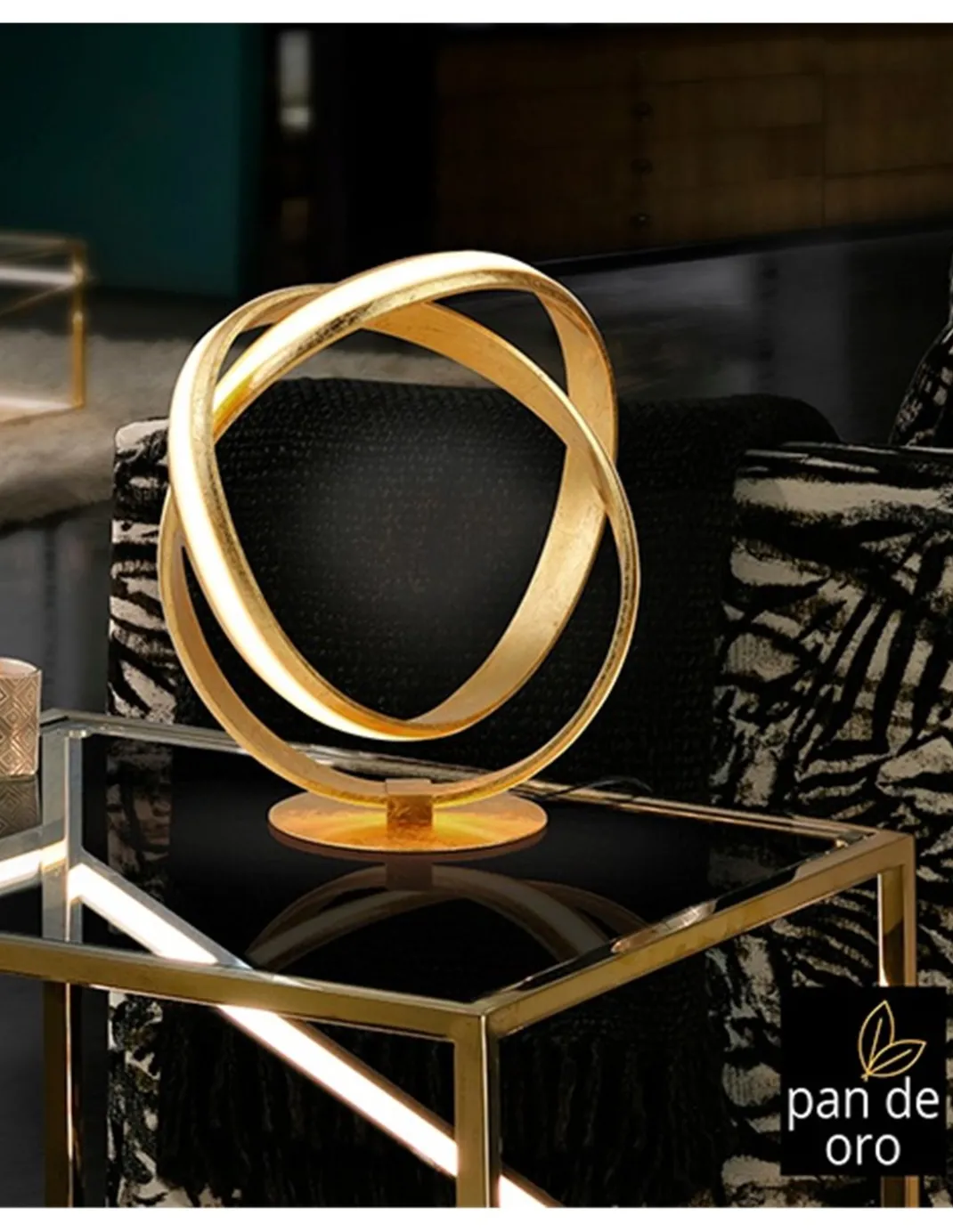 Lámpara de mesa Lazas – Schuller – Diseño minimalista con acabado pan de oro