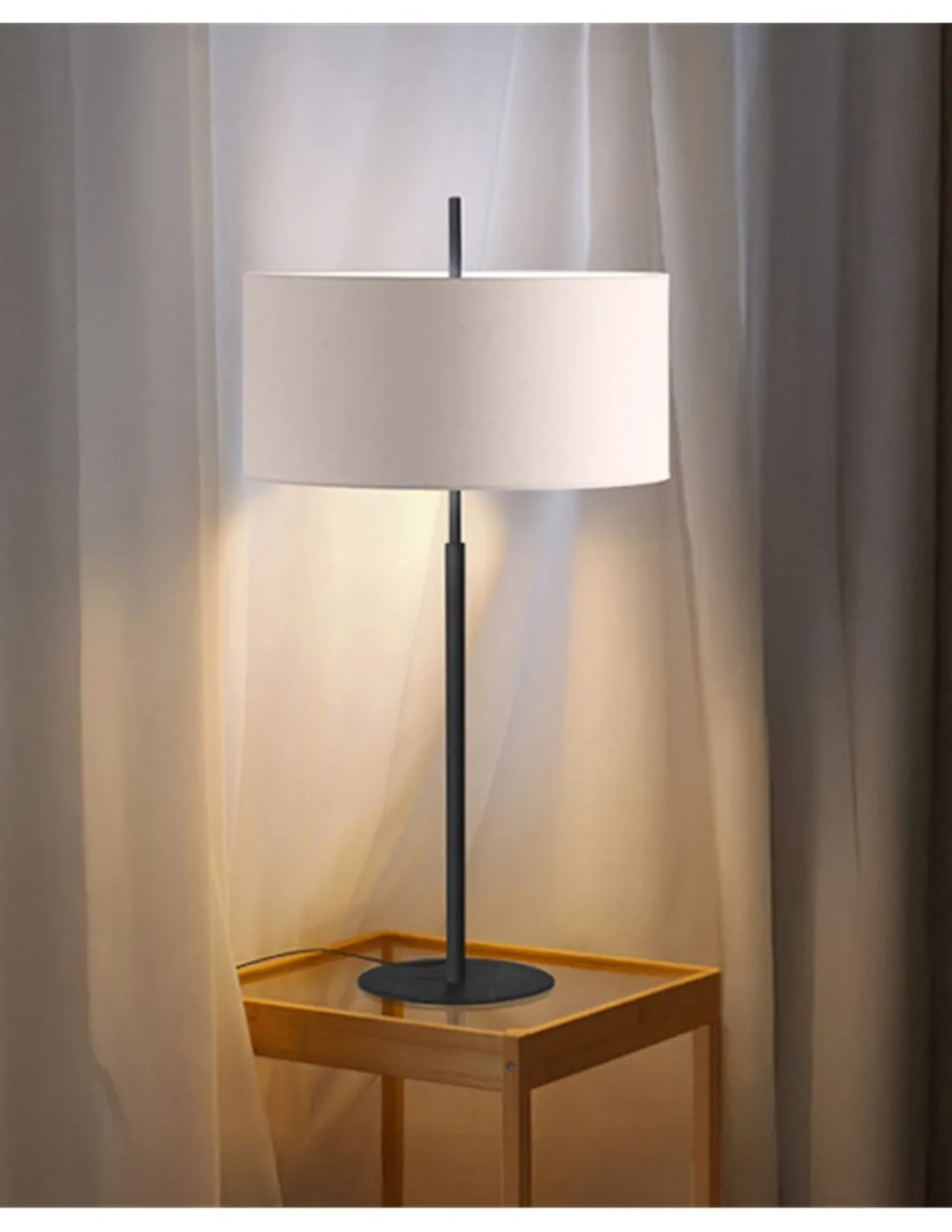 Lámpara de mesa Nautic – Luxcambra – Diseño elegante, pantalla de loneta blanca