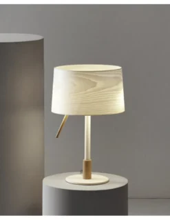 Lámpara de mesa Nordic – Massmi – Lámpara de estilo nórdica, Pantalla de madera, 2 tamaños