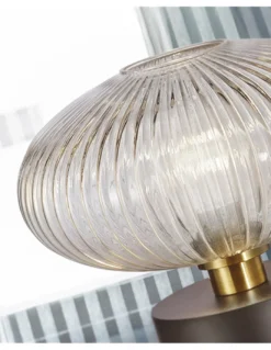 Lámpara de mesa Norma – Schuller – Diseño elegante, tulipa de cristal transparente