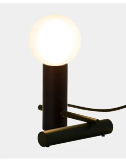 Lámpara de mesa Nude Tiny – LedsC4 – Lámpara minimalista en 3 colores