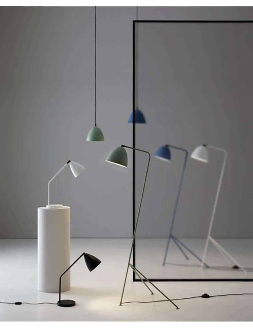Lámpara de pie Hat – Massmi – Lámpara trípode, Estructura hierro pintado, Altura: 143 cm