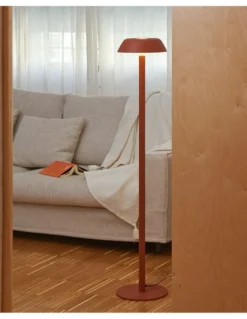 Lámpara de pie Sarria – Luxcambra – Diseño moderno en tres colores, altura: 131 cm