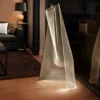 Lámpara de pie Velos – Schuller – Diseño minimalista LED, lámina de metacrilato microimpreso