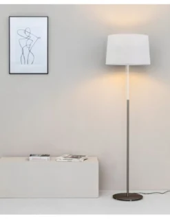 Lámpara de pie Volta – Faro – Pantalla tejido