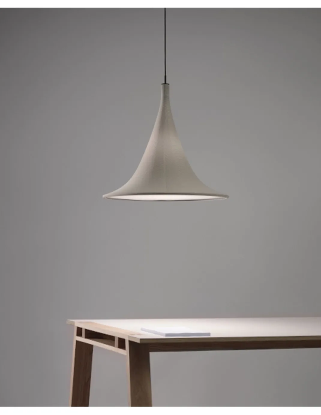 Lámpara de techo Cabana - a-emotional light – Pantalla hecha de punto 3D, Dos tamaños: 60 cm/90 cm