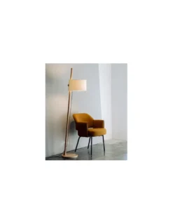 Lámpara Linood – Milan - Lámpara de pie de madera de roble y pantalla ajustable en altura de 100% lino