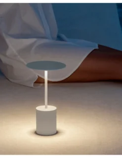 Lámpara portátil Yoru - Arkoslight - Diseño minimalista, regulable