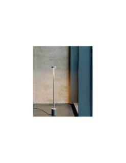 Pie de salón Peak - Milán - Lámpara LED con diseño minimalista en 3 colores