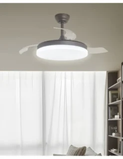 Ventilador de techo con luz Malta - AJP - Acabado café con aspas retráctiles, luz regulable y mando a distancia